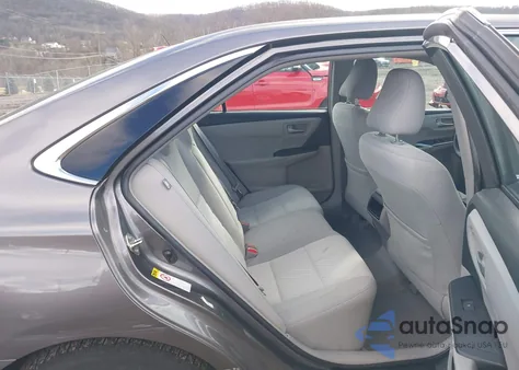 2016 Toyota Camry Hybrid Le z USA, uszkodzony, nr VIN 4T1BD1FKXGU200295